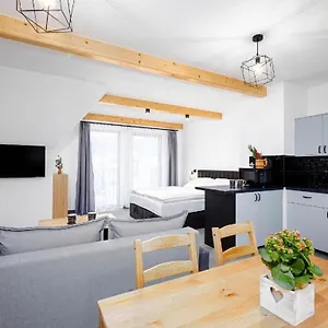 https://golden-apartmentsglamping-villa-taternik.zakopanehotels.org